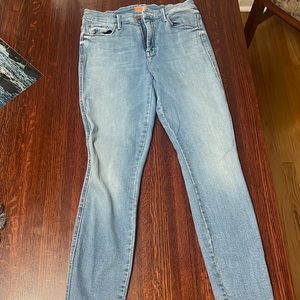 Mother denim, lightly worn, excellent condition size 28